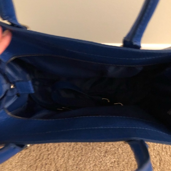 Large H&M bag - Picture 2 of 2